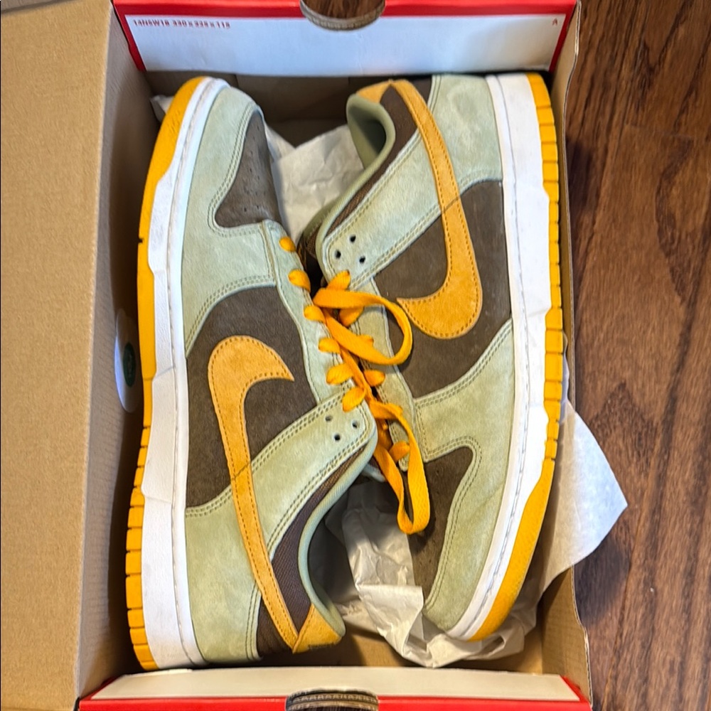 Men’s Nike Dunk Low “Dusty Olive” size 11.5